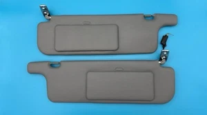 1995 Mitsubishi Montero SR Driver & Passenger Side Sun Visor Pair W/ Clips - Bild 1 von 16