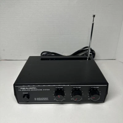Realistic 3 Channel FM Wireless Microphone System Model 32-1228, Receiver Only - Image 1 of 4
