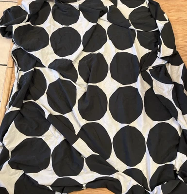 MARIMEKKO Funda Nórdica Talla Queen Lunares Grande Blanco y Negro Usada Foto 1 de 4