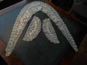 Vintage Antique Lace Collar with Matching Cuffs - Striking in style and design - Picture 1 of 11