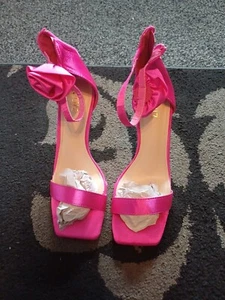 Pink QUIZ Ladies Size 6 3&half Inch Heel Sandel Shoes - Picture 1 of 7