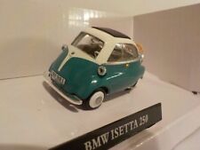 BMW Isetta 250 in White Burgundy Roof 1-43 scale new in box