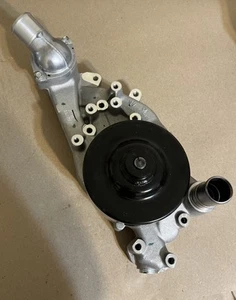 Water Pump - 2012-2015 Chevrolet Camaro 6.2L V8 OEM GM w/ Thermostat - Bild 1 von 4