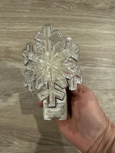 Bath & Body Works Wallflower Plug- Snowflake - Picture 1 of 2