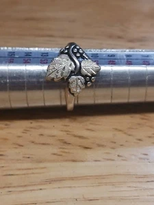 Black Hills Gold Leaf Ring 12K Sterling Size 6 Free Shipping Lot#7 - Picture 1 of 6