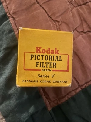 Kodak pictorial Filter Green Series v - Original Box With Insert - Image 1 of 4