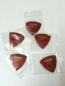 LOT Vintage 5 YAMAHA Yamaha Soft Guitar Picks 1980s - JAPAN - Picture 1 of 2