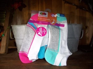 FRUIT OF THE LOOM GIRLS LOW CUT SOCKS 6 PACK SIZE LG 4-10 SCHOOL CLOTHING NEW - Picture 1 of 1