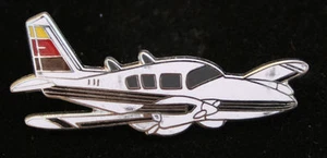 PIPER AZTEC PA-23 LAPEL HAT PIN JEWELRY AIRPLANE PILOT CREW WING SOLO GIFT WOW - Picture 1 of 24