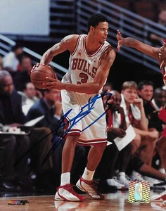 Foto firmada por Tyson Chandler de baloncesto de los Chicago Bulls 8x10 certificado de autenticidad - Imagen 1 de 1