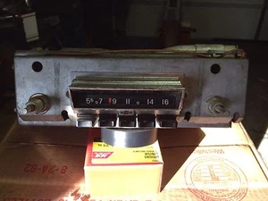 Vintage Gm Delco Car Radio 7274307 - Picture 1 of 1