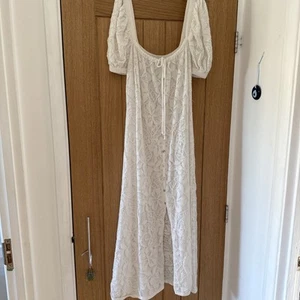 Zara Cream/off White Midi Dress With Bardot Sleeves Size M - Picture 1 of 11