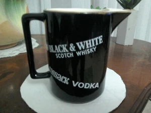 Retro WADE water jug-Booth's Gin/Black & White Whisky/ Hine Cognac/Cossack Vodka - Picture 1 of 12