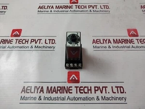 Idec GT5P-N Electronic Timer 0-10 min - Picture 1 of 8