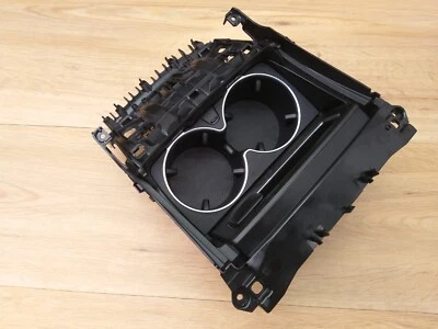 Mercedes W222 Ablagefach mit Schlüsselablage Becherhalter 2228211600 A2226801502 - Bild 1 von 4