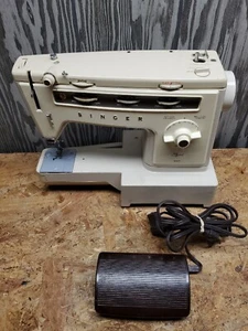 Singer Stylist 534 Vintage Sewing Machine W Pedal Parts Or Repair (C41) - Picture 1 of 10
