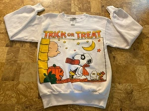 Vintage 80s Peanuts Snoopy Halloween Sweatshirt Charlie Brown Woodstock USA RARE - Picture 1 of 4