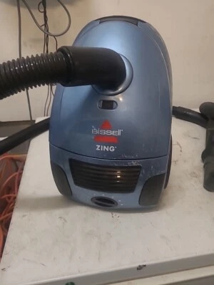 BISSELL Zing 2203 -  *USED* - Image 1 of 4