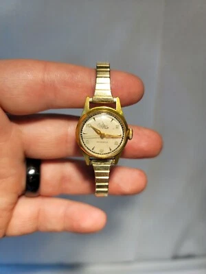 Винтажные женские часы Bifora верхний ударопрочный ремешок и корпус сталь на запчасти - Изображение 1 из 4