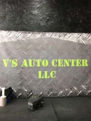 CUBIERTA TAPA CAJA FUSIBLES PANEL PRINCIPAL SUPERIOR BAJO CAPÓ MOTOR 3,6 L para GMC ACADIA 2007 Foto 1 de 3