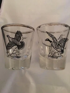 VINTAGE AUERHUHN & LEINWAND VOGEL SOUVENIR 3" SCHNAPSGLAS - Bild 1 von 2