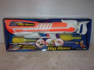 Buzz Bee Toys Air Blasters Big Blast Foam Missile Launcher - New - Picture 1 of 8
