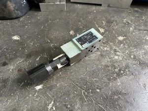 Válvula de alivio de presión Rexroth ZDB 6 VP3-42/315 (sin llave) - Imagen 1 de 3