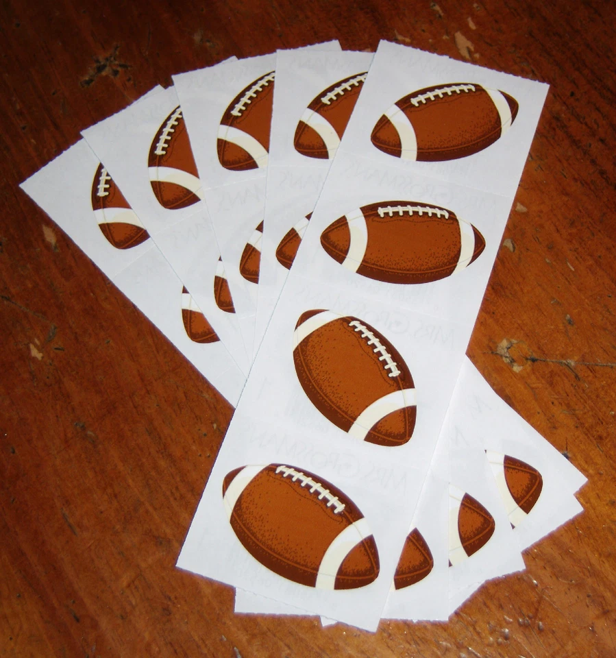 Lote de cinco hojas de pegatinas Mrs. Grossman ~ Fútbol. Foto 1 de 1