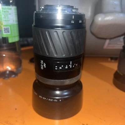 Minolta  AF Zoom 70-210mm Lens - Image 1 of 4