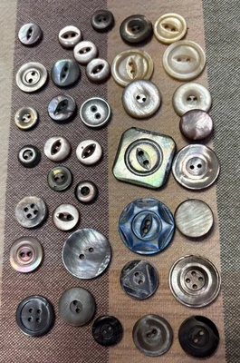 (37) Antiguo Lote Vintage Tallado Botón Amarillo Concha MOP Abulón Madreperla Foto 1 de 4