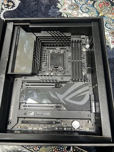 ASUS ROG Maximus Z790 Hero. *FAULTY* (SEE DESCRIPTION) - Picture 1 of 6