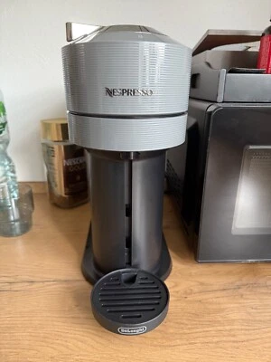Nespresso Vertuo next Kaffeemaschine - Bild 1 von 2