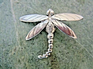 VINTAGE DRAGONFLY PIN BROOCH SILVER TONE 2" x 1 1/2" GREAT CONDITION - Bild 1 von 4