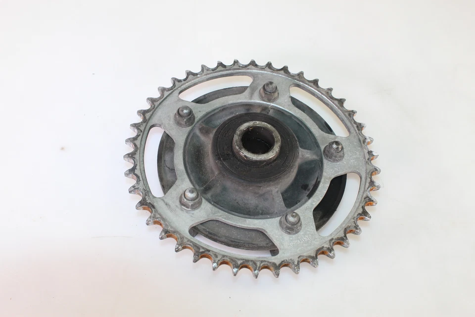 04-05 Piñón trasero Suzuki GSXR750 64511-35F50 64610-35F30 Foto 1 de 4