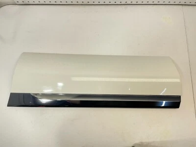 Moldura de puerta trasera izquierda del lado del conductor Volkswagen Touareg 11-17 7P6854949H OEM Foto 1 de 4