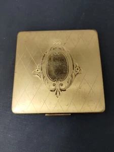 Elgin American Compact Lattice Designed Gold Tone - Picture 1 of 8