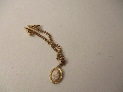 Pinzas de vestir vintage solapa cadena abrazadera debajo del cuello con diseño camafeo melocotón Foto 1 de 4