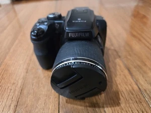 FujiFilm FinePix rot seltene S8500 Digitalkamera 46x Zoomobjektiv - Bild 1 von 7