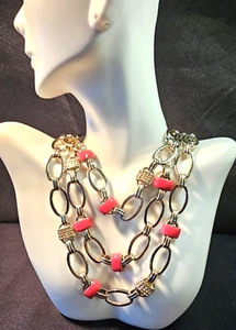 Collana Coldwater Creek triplo tono oro catena strass e smalto corallo 20" - Foto 1 di 5