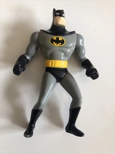 Batman Action Figure 1993 Animated Series Vintage Size 4 Inch Figurine DC Comics - Picture 1 of 3