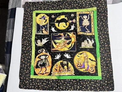 Hecho a mano Halloween acolchado colgante de pared bruja fantasmas arañas Drácula negro Foto 1 de 4