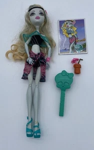 Monster High bambola LAGOONA BLUE SKULL SHORES vestiti scarpe accessori - Foto 1 di 9