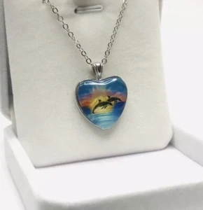 Heart Shape Dolphins Pendant Necklace Jewelry - Picture 1 of 6