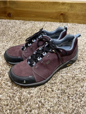 Zapatos de Senderismo Ahnu Para Mujer 9 Montara II En Cata de Vinos Parte Superior Baja Impermeables Foto 1 de 4