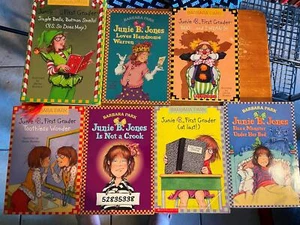 Junie B. Jones Series Lot 7 Chapter Books PB Children's Barbara Park Illustrated - Imagen 1 de 7