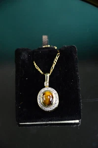 Sehr schöner Goldanhänger mit Tigerauge und Bergkristallen 9 Karat - Bild 1 von 3