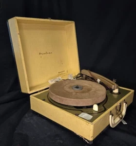 Airline 1955 Portable Suitcase Record Player - Picture 1 of 8