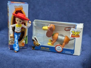 "Toy Story" Rare Jessie & Slinky Dog Figures Disney Series 3 Zuru Mini Brands - Picture 1 of 5