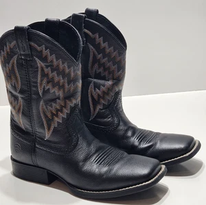 Ariat Tycoon Westernstiefel Wackelzimmer Jugend Kinder Jungen Stiefel Größe 6 - Bild 1 von 14
