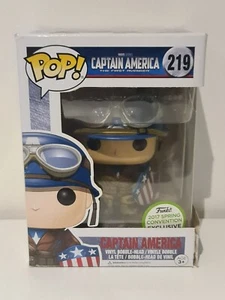 Funko Pop Captain America 2019 (WWII) Damaged Box 2017 SCCE en Pro Case - Imagen 1 de 6